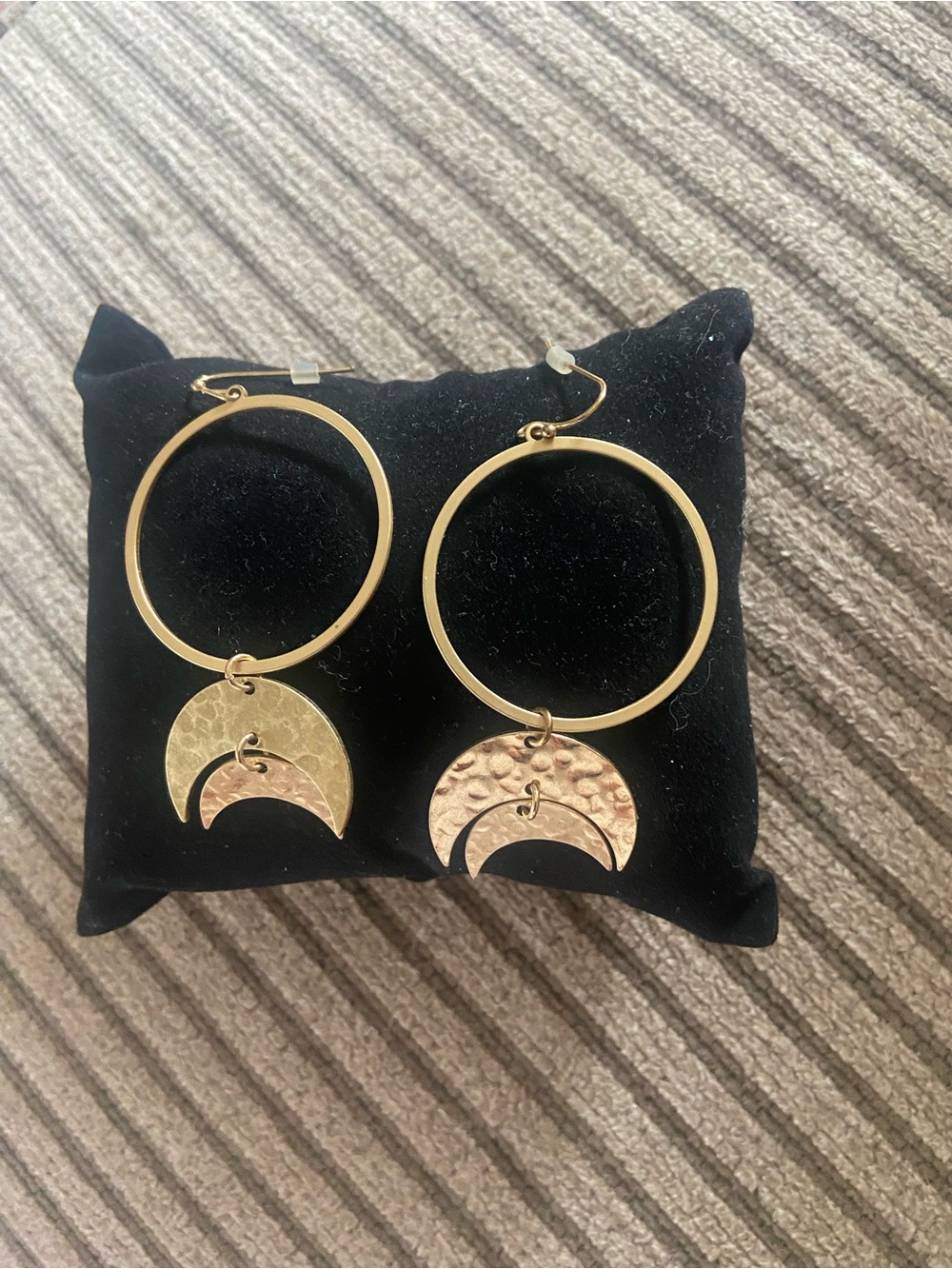 Gold Hammered Crescent Hoop Earrings - Unbranded